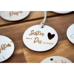Holzanhänger mit Gravur – Geschenkidee aus Holz – Geschenkanhänger Weihnachten, Geburtstag, Hochzeit, Anhänger aus Holz