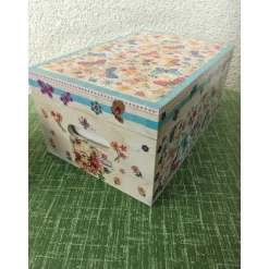 Holzbox für Spielsachen oder Malsachen