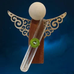 Holzengel mit Reagenzglas als Gutscheinhalter oder Glücksbringer – handgefertigt mit Nanoklebeband Schutzengel