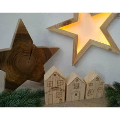 Holzhäuschen, weihnachtlich graviert, 3er-Set / Weihnachtsdorf