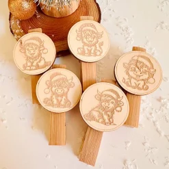 Holzklammer mit weihnachtlichen Highland-Cow Motiven, Wäscheklammer Bambus, Geschenkverpackungen, Geschenkanhänger