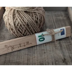 Holzklötzchen graviert Wunscherfüller – Geschenkidee aus Eiche für Geldgeschenke, 16 cm