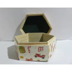 Holzschachtel für kleine Geschenke zum Nikolaustag oder zu Weihnachten