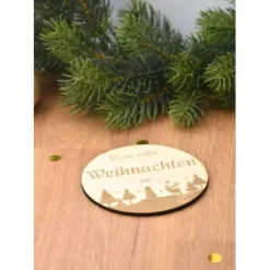Holzscheibe personalisiert Unser erstes Weihnachten Christbaumschmuck aus Holz Baby gravierte Meilensteinkarte aus Linde