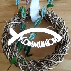 Holz-Schriftzug "Kommunion" in Fisch Ichtys für Türkranz