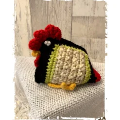 Huhn/Henne in liebevoller Handarbeit hergestellt mit vielen Details - ca. 13 cm hoch - gehäkelt!