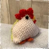 Huhn/Henne in liebevoller Handarbeit hergestellt mit vielen Details - ca. 11 cm hoch - gehäkelt!