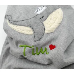 Individuelle Babydecke Wal ahoi mit gestickem Wunschnamen - Kindergarten - Wunschdecke - Schmusedecke m