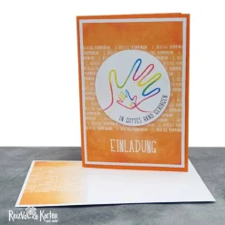 Individuelle Einladungskarte Kommunion – In Gottes Hand geborgen | Verschiedene Farben