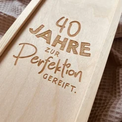 Individuelle Weinbox mit Gravur | Geschenkidee zum Geburtstag