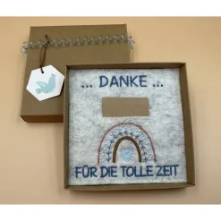 Jahresabschluss Geschenk Kita  Kindergarten  Schule  Kurs  Ferienlager Schriftfarbe Jeans