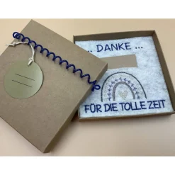 Jahresabschluss Geschenk Kita  Kindergarten  Schule  Kurs  Ferienlager Schriftfarbe Blau