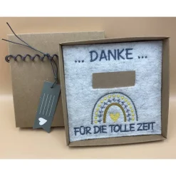 Jahresabschluss Geschenk Kita  Kindergarten  Schule  Kurs  Ferienlager Schriftfarbe Graublau