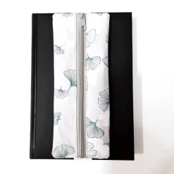 Kalendermäppchen mit Gummiband, Stifte Mäppchen mit Ginkgo Motiv