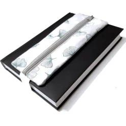 Kalendermäppchen mit Gummiband, Stifte Mäppchen mit Ginkgo Motiv