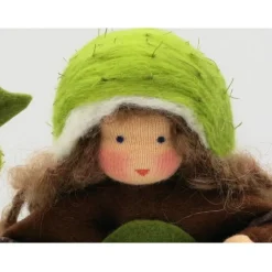 Kastanienmädchen - Blumenkind - Jahreszeitentisch - Waldorf Art- Art.Nr. HE36