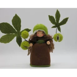 Kastanienmädchen - Blumenkind - Jahreszeitentisch - Waldorf Art- Art.Nr. HE36