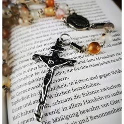 katholischer Rosenkranz, Achatperlen und Edelstahl