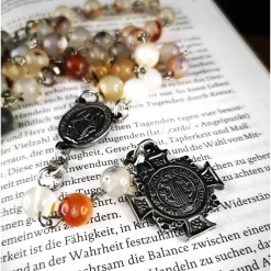 Katholischer Rosenkranz aus Achatperlen & Edelstahl – Modernes, langlebiges Design