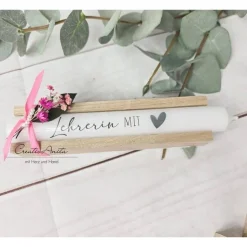 Kerze - Stabkerze mit Spruch -Kollegin mit Herz, Erzieherin, Lehrerin usw. - Dekoriert mit Holz - Danke Dankegeschenk