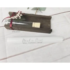 Kerze mit Reagenzglas Wunscherfüller - Stabkerze mit Spruch -Hand in Hand ein leben lang- Dekoriert mit Holz - Hochzeits