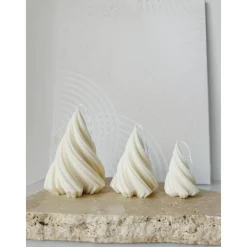 Kerze Tannenbaum I Tannenbaumkerze I Weihnachtskerze I Weihnachten I Kerze in weiß und in drei verschiedenen Größen