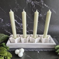 Kerzenteller Advent Kerzenständer in Sternform mit vier Stabkerzen mit Tannenzweigen