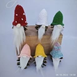 Kiefernzapfen Wichtel