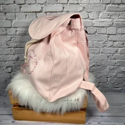 Kinder Rucksack mit Blumenkranz, Initial & Namen bestickt I personalisierter Kinderrucksack I Kita Tasche in 5 Farben