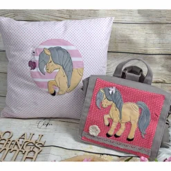 Kindergartenrucksack, Kindergartentasche, Pferd, Stickdatei, personalisierbar, Geschenk, Rucksack, Tasche, individuell