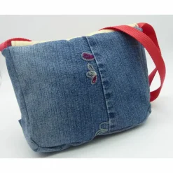 Kindergartentasche 'Eichhörnchen im Schnee', Jeanstasche für Kinder, Jeans-Upcycling, Unikat