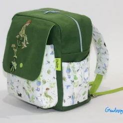 Kinder-Rucksack „Rudi“ Junge auf Blume – Praktischer Kita-Rucksack mit Elfen-Motiv