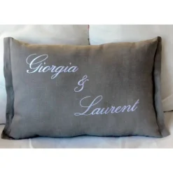Kissen mit Namen bestickt  100% Leinen
