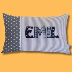 Kissen personalisiert mit Namen – Geschenk zur Geburt, Taufe, Kommunion, Firmung & Geburtstag