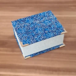 Kiste für Allerlei "Blau" aus Graupappe mit Stoff überzogen