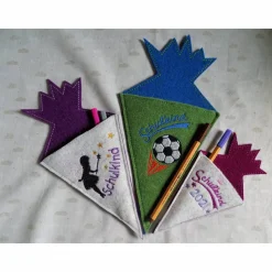 Kleine bestickte Schultüte aus Wollfilz *individuell nach Wunsch angefertigt