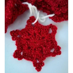 kleine gehäkelte Stern/Schneeflocken im 10er Set rot, weiß oder hellblau