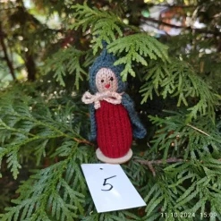 Kleine gestrickte Waldwichtel – zauberhafte Deko für Advent & Weihnachten