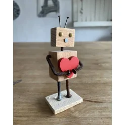 Kleine Holzfigur mit Herz, Geschenk, Mitbringsel für Liebende, Lieblingsmensch,
