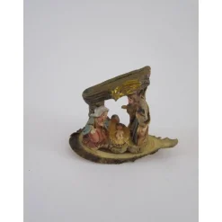 Kleine Krippe auf Holzscheibe