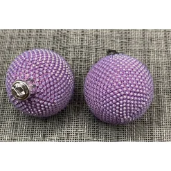 Kleine Weihnachtskugeln gehäkelt mit kleinen Miyuki Glasperlen.Durchmesser 4 cm