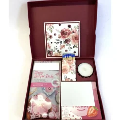 Kleine Wellnessbox, Handgemachte Geschenkverpackung aus Tonkarton mit Badesalz, Schokolade & Grußkärtchen