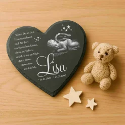Kleiner Gedenkstein für Sternenkinder – Schiefertafel mit Namen, Datum und süßen Motiven – Erinnerung