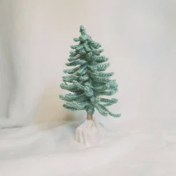 Kleiner gehäkelter Weihnachtsbaum, Wohndeko