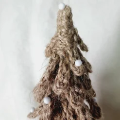 Kleiner gehäkelter Weihnachtsbaum aus Jute, Weihnachtsdeko