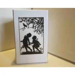 Kleiner Geschenkkarton mit Scherenschnitt - Nostalgiemotiv 