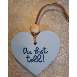 Kleiner Herzanhänger aus Raysin – Geschenkidee & Deko