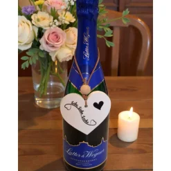 Kleiner Herzanhänger aus Raysin – Geschenkidee & Deko