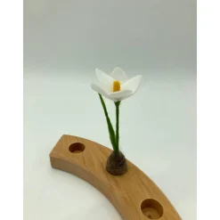 Kleines Frühlingsblümchen für den Jahreszeitentisch, Krokus oder Buschwindröschen, Filzblume Jahresring, Jahrezeitentisc