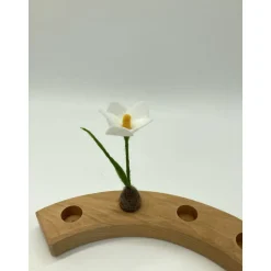 Kleines Frühlingsblümchen für den Jahreszeitentisch, Krokus oder Buschwindröschen, Filzblume Jahresring, Jahrezeitentisc